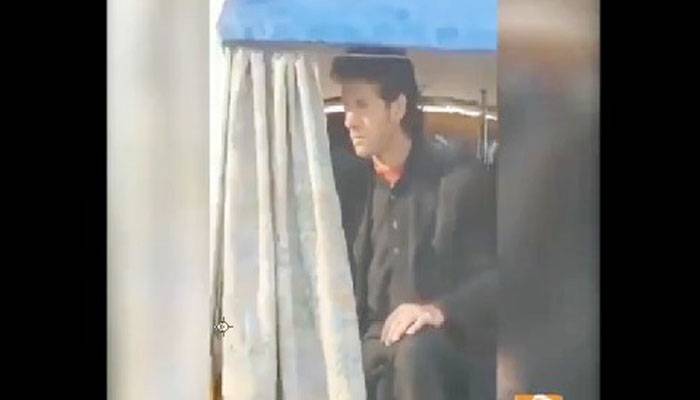 عمران خان کا رکشہ پر سفر...؟ جی نہیں پہلے پو ری خبر پڑھ لیں