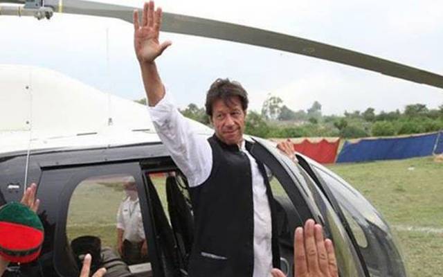 عمران خان بذریعہ ہیلی کاپٹر ولی انٹرچینج پہنچ گئے