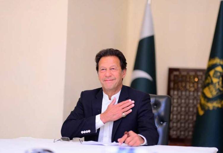 عمران خان بذریعہ ہیلی کاپٹر بنی گالا پہنچ گئے