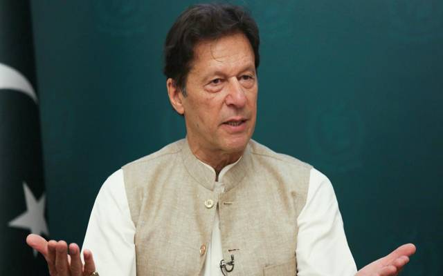 تحریک انصاف کے چیئرمین، عمران خان، بے اختیار، وزیراعظم ہونے کا اعتراف، 