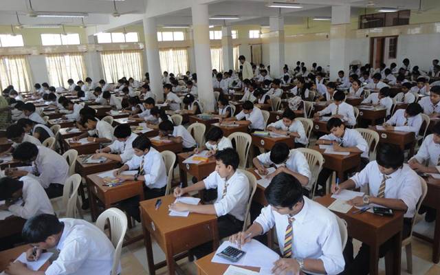 کراچی انٹر بورڈ امتحانات میں 38 کالجز میں ایک بھی طالب علم کامیاب نہیں ہو سکا ہے