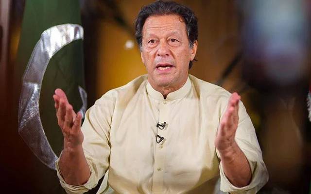 سابق وزیر اعظم عمران خان کا کہنا ہے کہ ٹی ٹی پی کے پاس امریکا کا اسلحہ ہے اس لئے خیبرپختونخوا پولیس دہشتگردوں سے نہیں لڑ سکتی