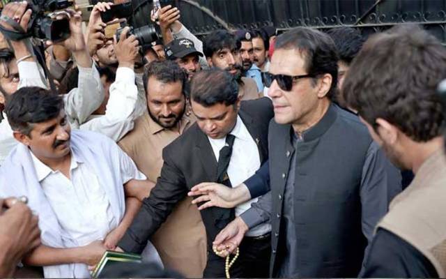 عمران خان سمیت پی ٹی آئی رہنماؤں کو گرفتار کرنے کا فیصلہ 