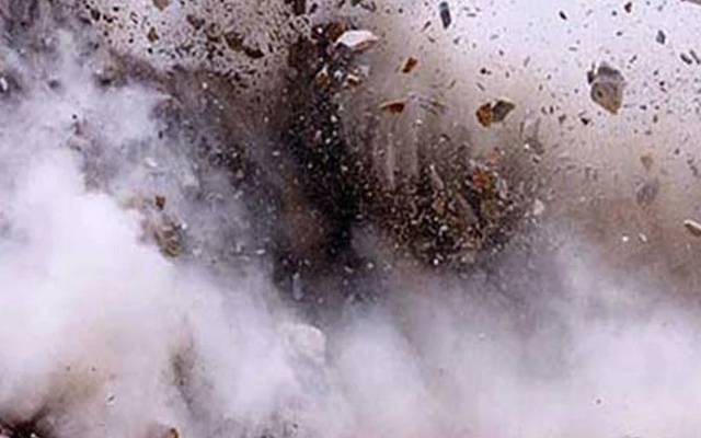 حیدرآباد کےعلاقے کچا قلعہ مکی شاہ روڈ سے متصل ریلوے ٹریک کے قریب کریکر دھماکا ہوا تاہم دھماکے میں ریلوے ٹریک محفوظ رہا۔