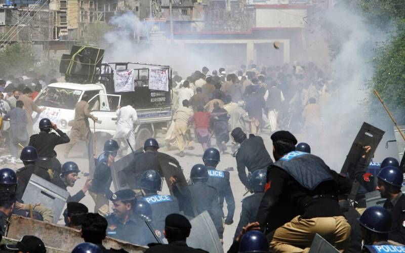 عوامی احتجاج کا تیسرا روز،آزاد کشمیر میں حالات کشیدہ، انٹرنیٹ،موبائل سروس بند،رینجرزتعینات
