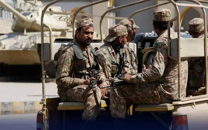 پشاور میں سکیورٹی فورسز کا آپریشن، دہشتگرد سرغنہ ساتھی سمیت ہلاک