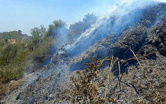 اسلام آباد :مارگلہ ہلز نیشنل پارک میں ایک بار پھر آگ بھڑک اٹھی