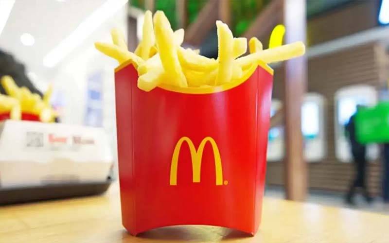 دنیا کا امیر ترین شخص جسے کسی بھی میکڈونلڈز میں کھانے کے پیسے نہیں دینے پڑتے