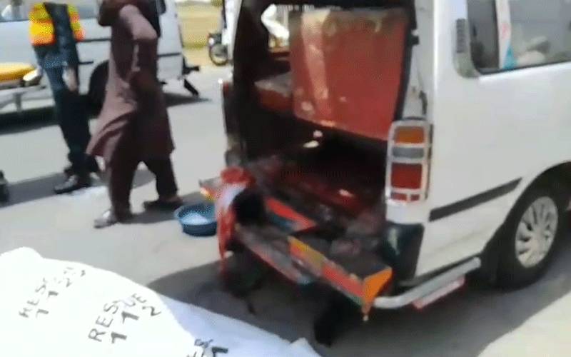 میانوالی :مسافر کوچ پر فائرنگ ، تین افراد جاں بحق ،6 زخمی ہوگئے