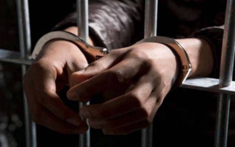سکھر: قیدی فرار ہونے پر 4 پولیس اہلکار گرفتار