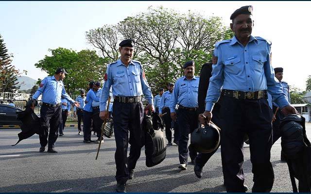 پولیس سٹیٹ بن چکی،کوئی قاعدہ ہے نہ قانون! چیف جسٹس کے پی ٹی آئی کارکنوں کی بازیابی کی درخواست پر ریمارکس 