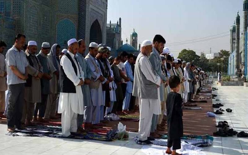 باجماعت نماز ادا نہ کرنے والے ملازمین کی تنخواہوں میں کٹوتی کا اعلان