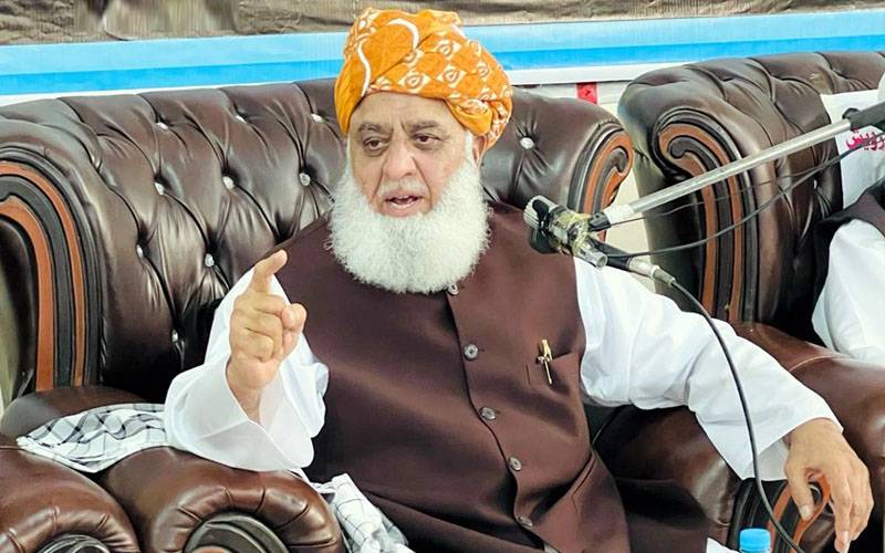 سیاسی استحکام ہےنہ معیشت ٹھیک،آئین محفوظ ہےنہ پارلیمنٹ،ہر ادارہ اپنی طاقت چاہتاہے:مولانا فضل الرحمٰن 