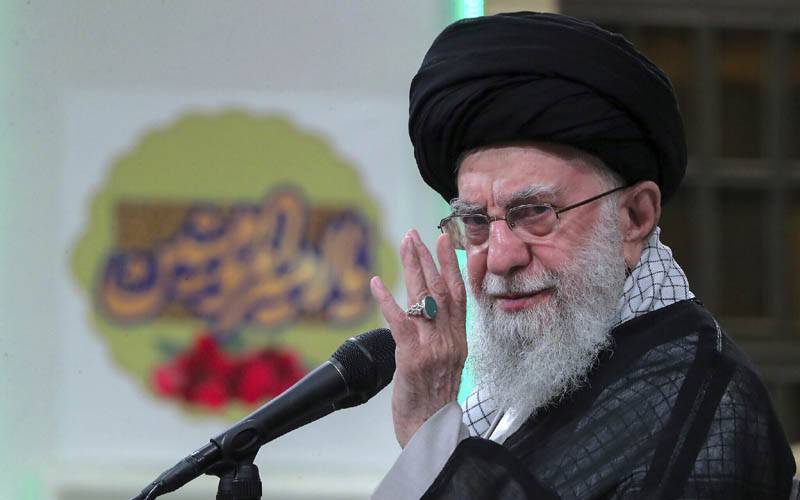 ایرانی سپریم لیڈر آیت اللّٰہ خامنہ ای محفوظ مقام پر منتقل