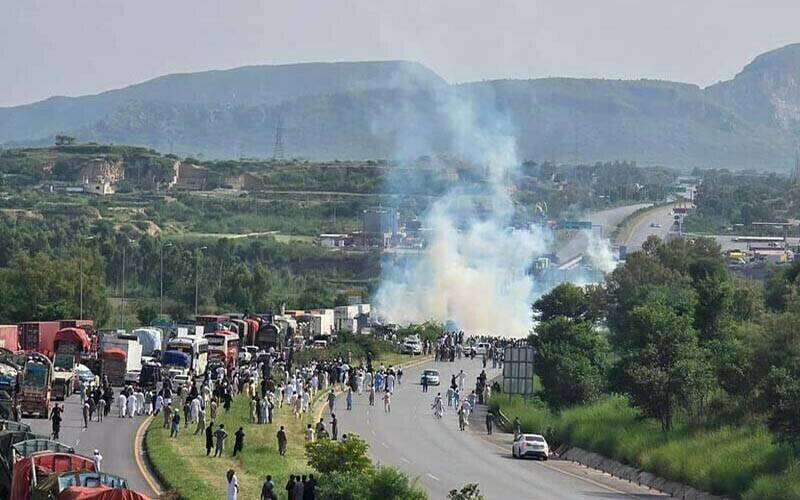 راولپنڈی میں احتجاج، پی ٹی آئی رہنماؤں کیخلاف 3 تھانوں میں مقدمات درج