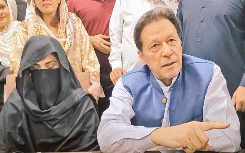 190 ملین پاؤنڈز کیس، عمران خان اور بشریٰ بی بی کو پیر تک جواب داخل کرنے کی ہدایت