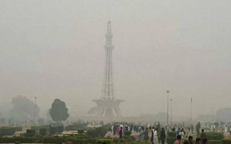 دھند اور سموگ، لاہور دنیا کا دوسرا آلودہ ترین شہر قرار،موٹروے بند 